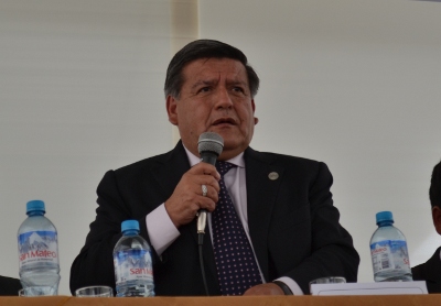 Ministro de RR.EE. del Perú Dr. José A. García Belaúnde, Rómulo Pizarro (DEVIDA) y Flavio Mirella (NN.UU.)