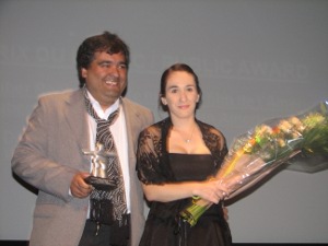 Daniel Bustamante y Carolina Alvarez ganadores del premio Glauber Rocha. Foto Patrick Sheridan