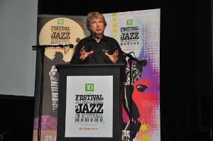 Presidente del Festival de Jazz de Montreal Sr. Alain Simard. Foto Patrick Sheridan