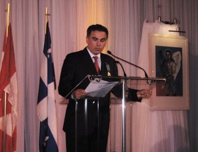 Sr. Alberto De Luca, Presidente de la Camara de Comercio Italiana en Canadá. Foto Patrick Sheridan