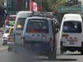 Autos con motores antiguos y combustible de mala calidad