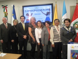 Cónsul General de México, Sr. Edgardo Flores Rivas, funcionarios del Departamento de Nutrición del Québec, Cónsul General del Perú, Sra. Lucia Trindade de Buitrón, Dr. Edward Chirito y la Cónsul General de Colombia, Sra. Martha Lucia Piñeros