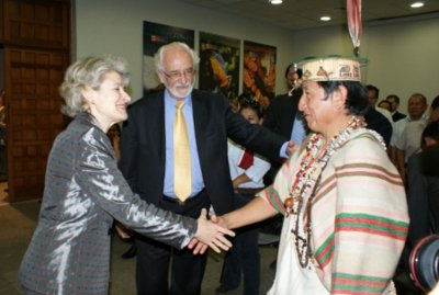 Antonio Brack, Ministro de Ambiente cambia puntos de vista sobre diversos puntos con la Directora de UNESCO, Irina Bokova en su visita a Lima