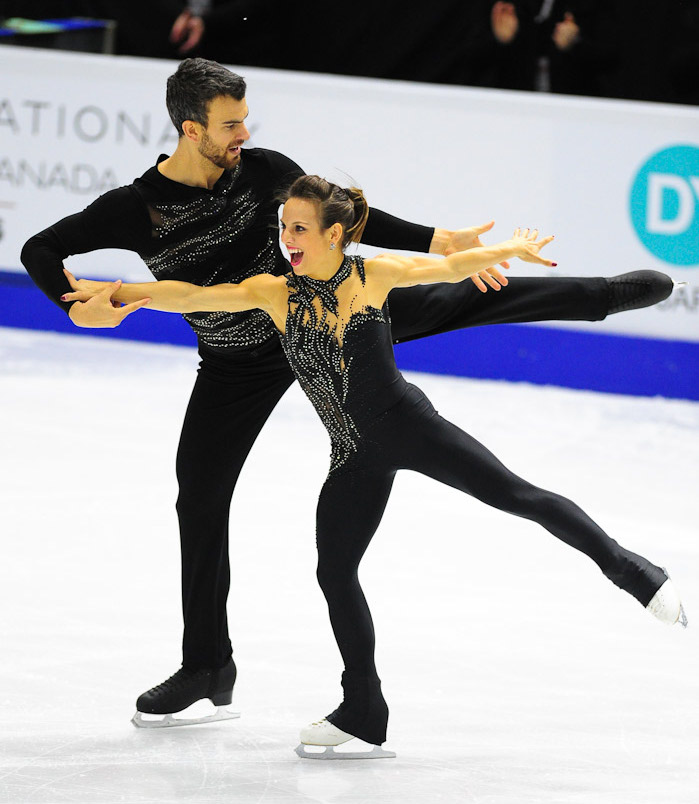 Los canadienses Meagan Duhamel y Eric Radford lideran la competencia en pareja después del programa corto. Foto cortesía Skate Canada/Stephan Potopnyk