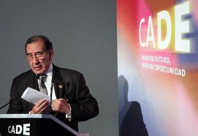 Oscar Rivera, presidente del CADE 2009, en la clausura de la Conferencia Anual de Ejecutivos (CADE), organizada por Ipae. Foto: ANDINA/Carlos Lezama