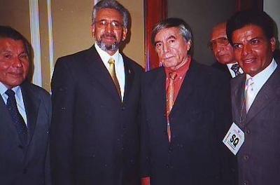 Ex-alumnos carvajalinos, de diferentes promociones, aparecen el ex-alumno Héctor Torres Villanueva, Vice-Presidente de la Asociación Carvajalina, el Dr. Hugo Neira S. MC-1955 Director de la Biblioteca Nacional, Julio Lazo, dirigente de la Asociación Carvjalina y Oscar Jara Mostacero MC-83