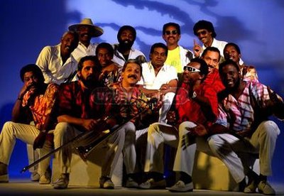 El grupo cubano Los Van Van. Foto cortesía FIJM