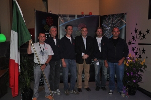 Equipo de Italia con el Cónsul General de Italia. Foto Patrick Sheridan