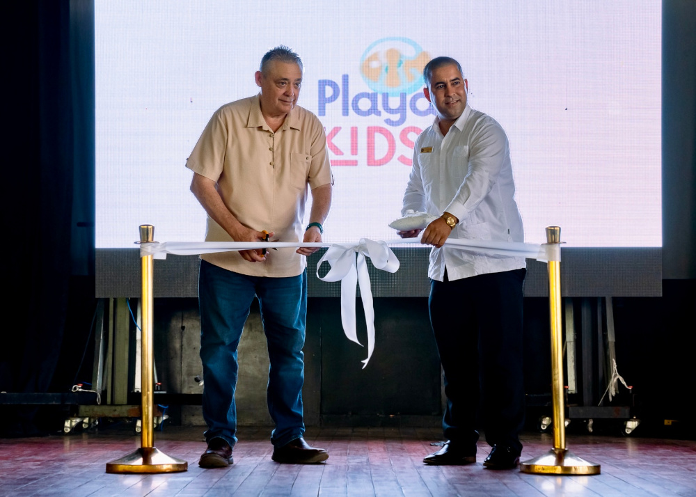 Sr. Miguel Latuff, président exécutif du Groupe Gaviota inaugure le nouveau Playa Cayo Santa Maria