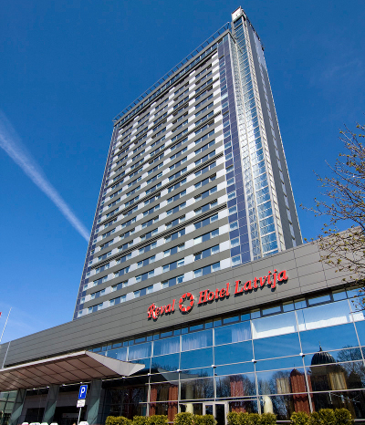 Imponente Reval Hotel Latvija, un lugar de excelencia situado en el corazón de Riga. Foto cortesia Reval Hotel Latvija